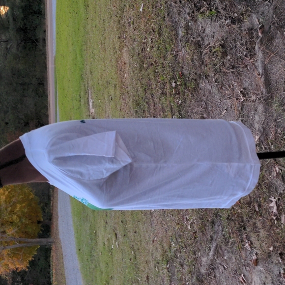 Lifetime Collective White TShirt with Club & Green Graphic "We're on the green" - Picture 3 of 8